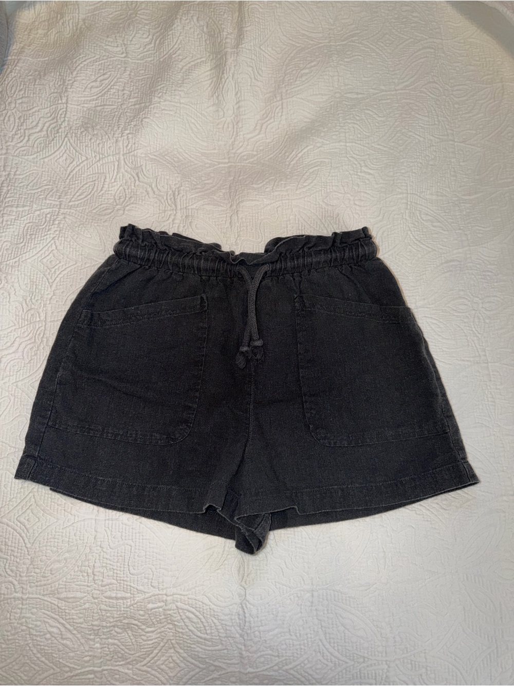 Universal Thread Black High‑Waist Drawstring Shorts